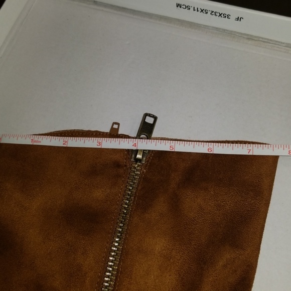 Boots - Picture 4 of 4